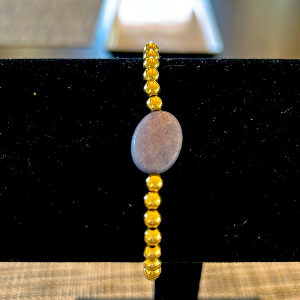 Women’s beaded bracelet